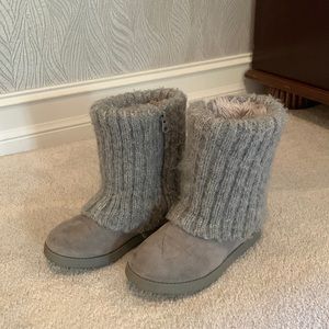 Cat and Jack size 13 grey toddler boots